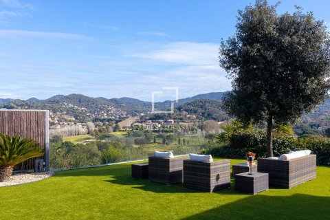 Villa de 4 dormitorios en venta en Vallromanes, Barcelona, Cataluña, Spain № 3895 - foto 3