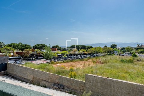 Villa de 5 dormitorios en venta en Esplugues de Llobregat, Barcelona, Cataluña, Spain № 3898 - foto 22