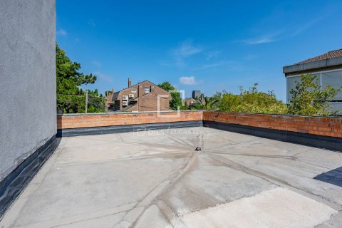 Villa de 5 dormitorios en venta en Esplugues de Llobregat, Barcelona, Cataluña, Spain № 3898 - foto 21