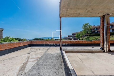 Villa de 5 dormitorios en venta en Esplugues de Llobregat, Barcelona, Cataluña, Spain № 3898 - foto 16