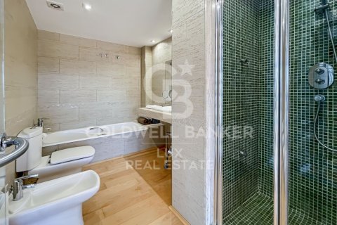 Ático de 3 dormitorios en venta en Figueres, Gerona, Cataluña, Spain № 5843 - foto 13