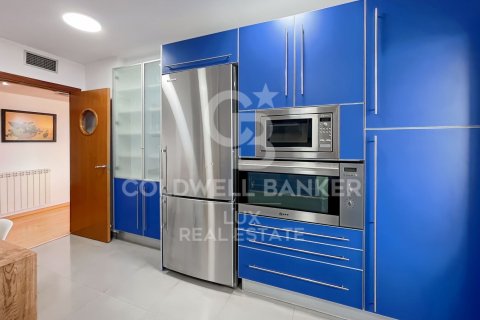 Ático de 3 dormitorios en venta en Figueres, Gerona, Cataluña, Spain № 5843 - foto 8