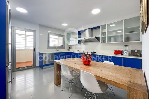 Ático de 3 dormitorios en venta en Figueres, Gerona, Cataluña, Spain № 5843 - foto 7