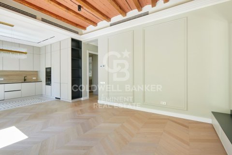 Apartamento de 3 dormitorios en venta en Barcelona, Cataluña, Spain № 5842 - foto 3