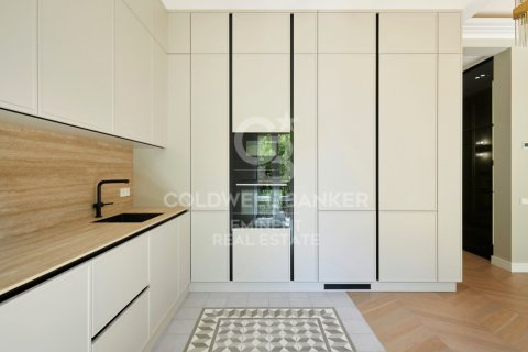 Apartamento de 3 dormitorios en venta en Barcelona, Cataluña, Spain № 5842 - foto 6