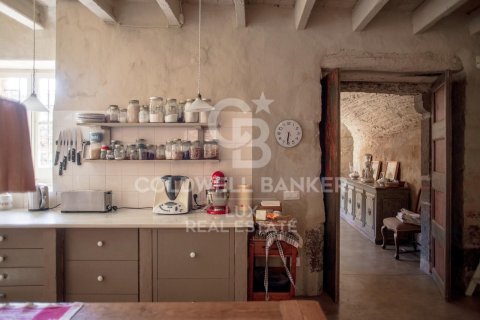 Сasa de 6 dormitorios en venta en Gerona, Cataluña, Spain № 5845 - foto 6