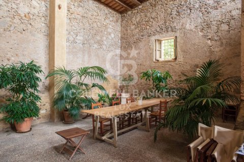 Сasa de 6 dormitorios en venta en Gerona, Cataluña, Spain № 5845 - foto 12