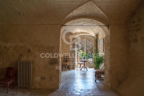 Сasa de 6 dormitorios en venta en Gerona, Cataluña, Spain № 5845 - foto 9