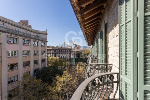 Ático de 3 dormitorios en venta en Barcelona, Cataluña, Spain № 5846 - foto 3