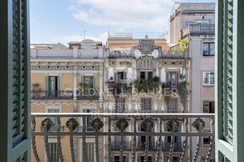 Ático de 3 dormitorios en venta en Barcelona, Cataluña, Spain № 5846 - foto 6