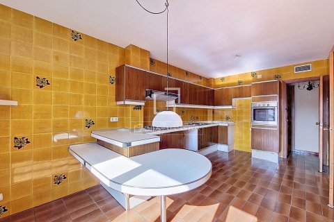 Купить квартиру в Виланова-и-ла-Желтру, Испания с 6 спален, 185м², № 6278 - фото 14
