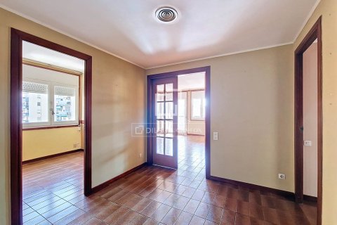 Купить квартиру в Виланова-и-ла-Желтру, Испания с 6 спален, 185м², № 6278 - фото 2