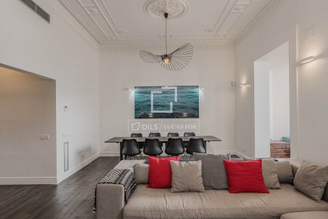 3 bedrooms apartment for sale in Barcelona, Catalonia, Spain № 6280 - photo 10
