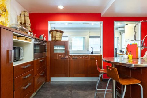 Купить квартиру в Эсплугес-де-Льобрегат, Испания с 3 спальни, 192м², № 6279 - фото 16