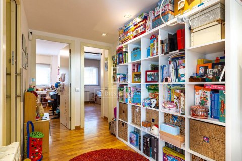 Купить квартиру в Эсплугес-де-Льобрегат, Испания с 3 спальни, 192м², № 6279 - фото 27