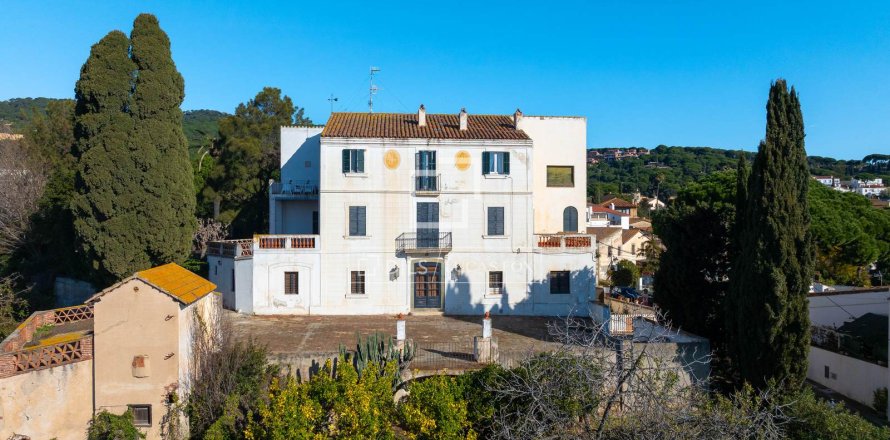 16 chambres villa à vendre à Sant Vicenc De Montalt, Barcelona, Catalonia, Spain № 6274