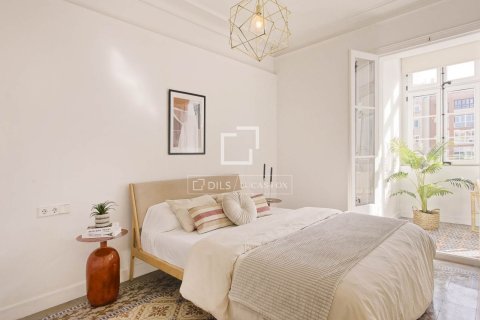 3 bedrooms apartment for sale in Barcelona, Catalonia, Spain № 6275 - photo 11