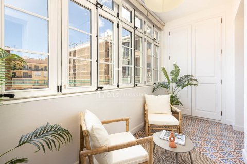 3 bedrooms apartment for sale in Barcelona, Catalonia, Spain № 6275 - photo 8