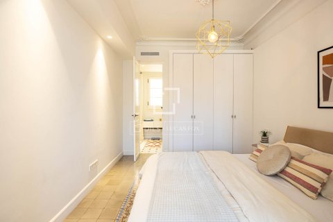 3 bedrooms apartment for sale in Barcelona, Catalonia, Spain № 6275 - photo 13