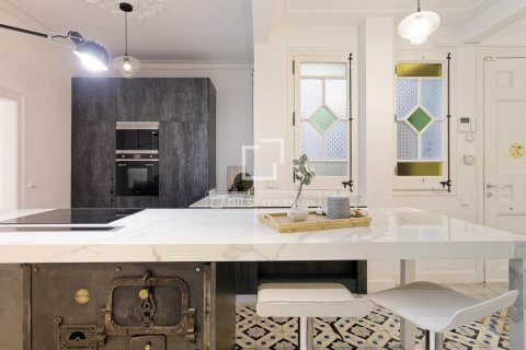 3 bedrooms apartment for sale in Barcelona, Catalonia, Spain № 6275 - photo 15
