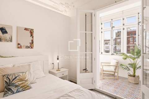 3 bedrooms apartment for sale in Barcelona, Catalonia, Spain № 6275 - photo 10