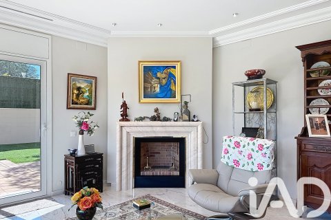 6 bedrooms house for sale in Vilanova i la Geltru, Barcelona, Catalonia, Spain № 7454 - photo 21