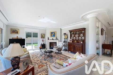 6 bedrooms house for sale in Vilanova i la Geltru, Barcelona, Catalonia, Spain № 7454 - photo 23