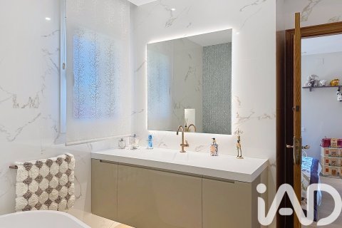 6 bedrooms house for sale in Vilanova i la Geltru, Barcelona, Catalonia, Spain № 7454 - photo 2