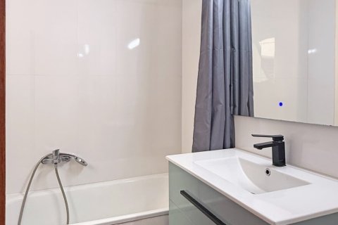 Ático de 3 dormitorios en venta en Barcelona, Cataluña, Spain № 8316 - foto 20
