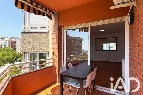 Ático de 3 dormitorios en venta en Barcelona, Cataluña, Spain № 8316 - foto 2