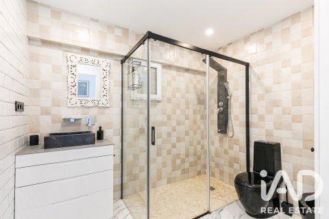 Сasa de 6 dormitorios en venta en El Vendrell, Tarragona, Cataluña, Spain № 8320 - foto 10
