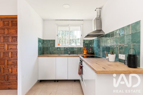 Сasa de 6 dormitorios en venta en El Vendrell, Tarragona, Cataluña, Spain № 8320 - foto 20