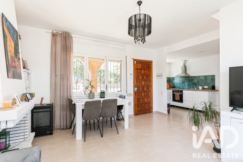 Сasa de 6 dormitorios en venta en El Vendrell, Tarragona, Cataluña, Spain № 8320 - foto 17