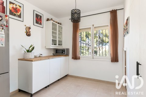 Сasa de 6 dormitorios en venta en El Vendrell, Tarragona, Cataluña, Spain № 8320 - foto 22