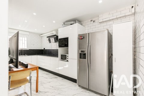 Сasa de 6 dormitorios en venta en El Vendrell, Tarragona, Cataluña, Spain № 8320 - foto 7