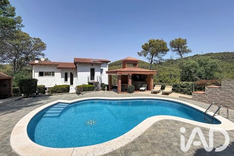 Сasa de 4 dormitorios en venta en Olivella, Barcelona, Cataluña, Spain № 8319