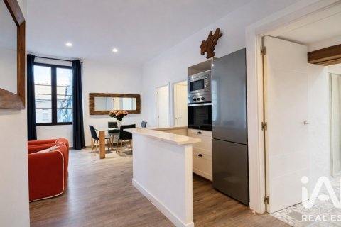 Apartamento de 2 dormitorios en venta en Barcelona, Cataluña, Spain № 8318 - foto 5