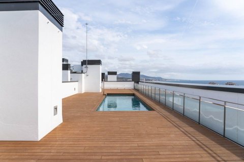 Apartamento de 3 dormitorios en venta en Badalona, Barcelona, Cataluña, Spain № 3604 - foto 19