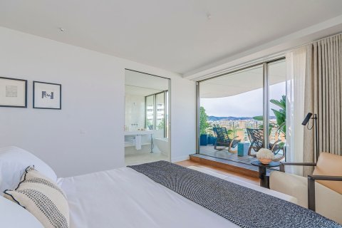 Apartamento de 3 dormitorios en venta en Barcelona, Cataluña, Spain № 3601 - foto 14