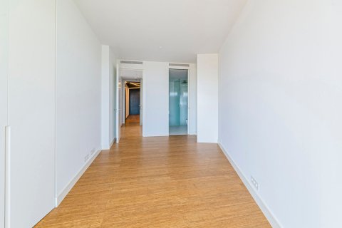 Apartamento de 2 dormitorios en venta en Barcelona, Cataluña, Spain № 3602 - foto 2