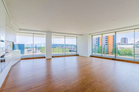Apartamento de 2 dormitorios en venta en Barcelona, Cataluña, Spain № 3602 - foto 10