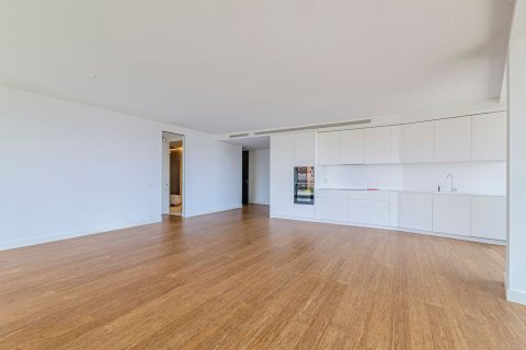Apartamento de 2 dormitorios en venta en Barcelona, Cataluña, Spain № 3602 - foto 7