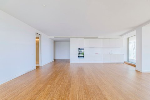 Apartamento de 2 dormitorios en venta en Barcelona, Cataluña, Spain № 3602 - foto 11