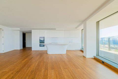 Apartamento de 3 dormitorios en venta en Barcelona, Cataluña, Spain № 3599 - foto 30