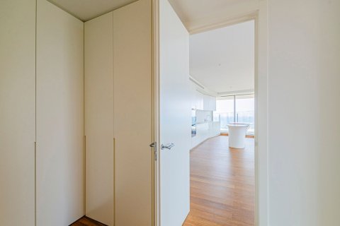 Apartamento de 3 dormitorios en venta en Barcelona, Cataluña, Spain № 3599 - foto 18