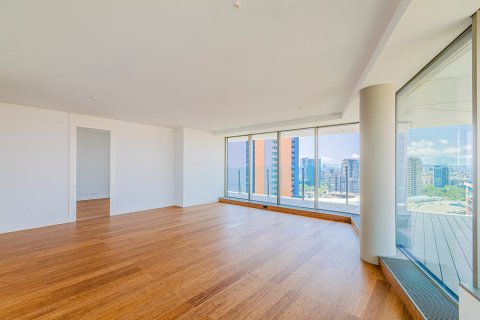 Apartamento de 3 dormitorios en venta en Barcelona, Cataluña, Spain № 3598 - foto 13