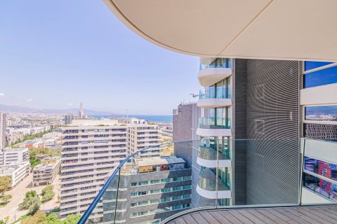Apartamento de 3 dormitorios en venta en Barcelona, Cataluña, Spain № 3598 - foto 15