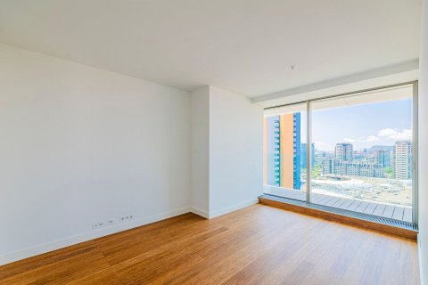 Apartamento de 3 dormitorios en venta en Barcelona, Cataluña, Spain № 3598 - foto 27