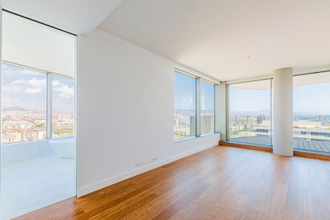 Apartamento de 3 dormitorios en venta en Barcelona, Cataluña, Spain № 3598 - foto 8