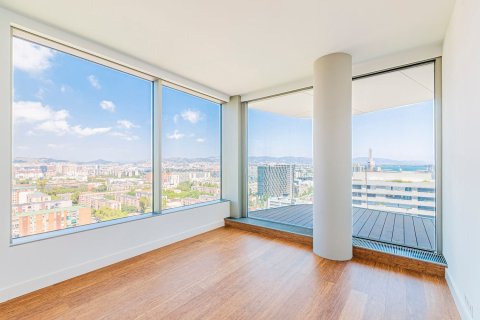 Apartamento de 3 dormitorios en venta en Barcelona, Cataluña, Spain № 3598